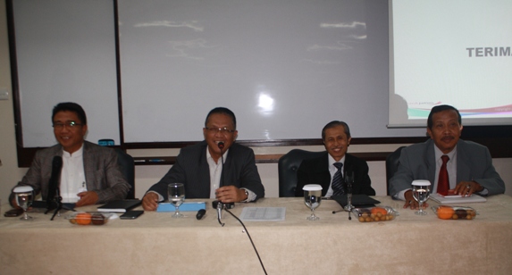 Bank Jatim press conference march 7, 2013