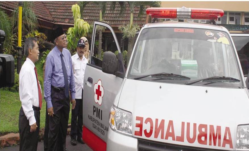 CSR Bank Jatim-ambulan utk pemkab malang